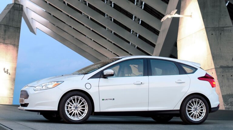 2027 Ford Focus Electric Price